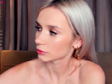 webcam girl shellymang live cam image #2835160