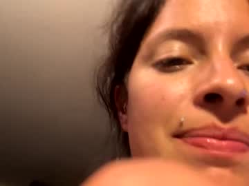 webcam girl moniquecheeks live cam image #2918511