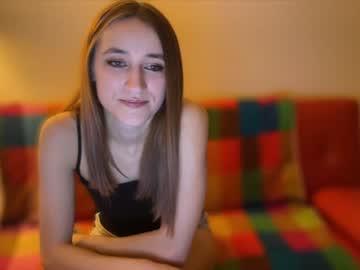 webcam girl sarah369369 live cam image #6321022