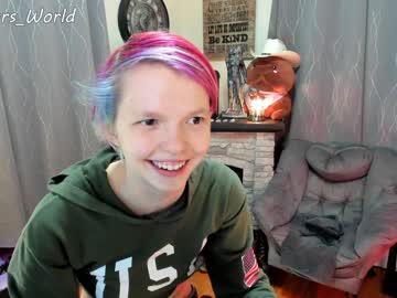 webcam girl murbears_world live cam image #2403152