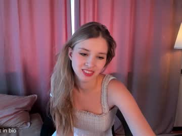 webcam girl milablush live cam image #4003319