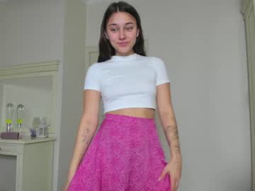 webcam girl eleonora_linn live cam image #2671628