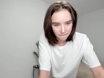 webcam girl vi_vi_an live cam image #5240798