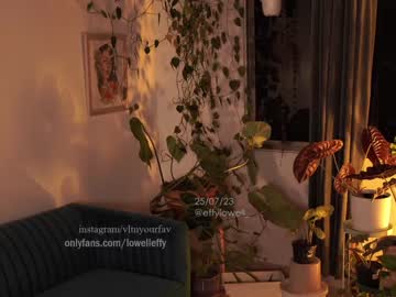 webcam girl effylowell_ live cam image #4935633
