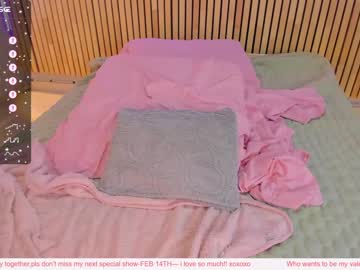 webcam girl little_effy18 live cam image #6385981