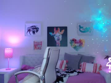 webcam girl holihurricane live cam image #3549649