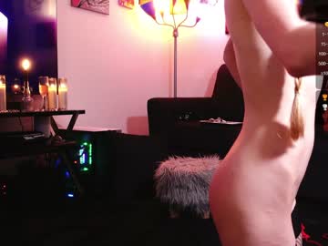 webcam girl emmasky69 live cam image #6286754