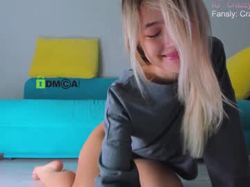 webcam girl crazzy_cherry live cam image #5399505