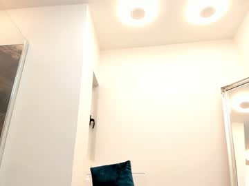 webcam girl hotfallingdevil live cam image #5893785