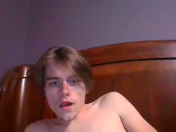 webcam man golucky52 live cam image #3721639