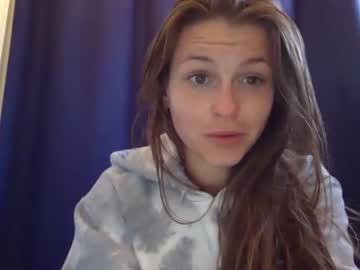 webcam girl sweetcherriepy live cam image #2155269
