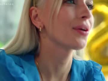 webcam girl artmosphera live cam image #4000669