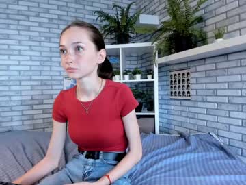 webcam girl mabelmelissa live cam image #2225616