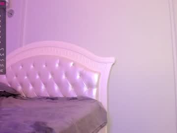 webcam girl izumi__li live cam image #3044376
