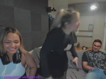 webcam girl kkandcc live cam image #2055950