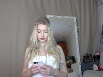 webcam girl cute18cute live cam image #1810428