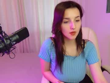 webcam girl vivian_suon live cam image #5189438