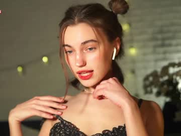 webcam girl hoolybunny live cam image #6596207