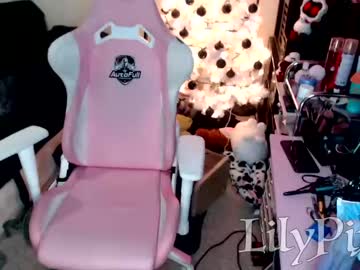 webcam girl lilypixel live cam image #3363601