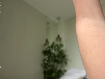 webcam girl ronny_ponny live cam image #6847475