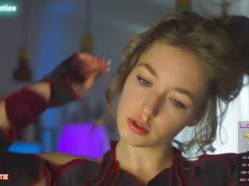 webcam girl _taylor_swift live cam image #4045039