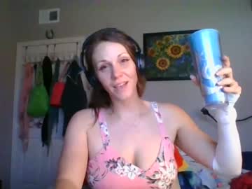 webcam girl maddelinemares live cam image #1928021
