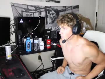 webcam man maxednat live cam image #5072242