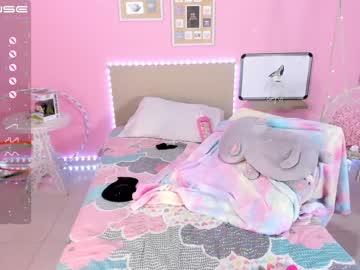 webcam girl little_effy18 live cam image #2917416