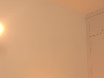 webcam girl via_olivia__ live cam image #7035102