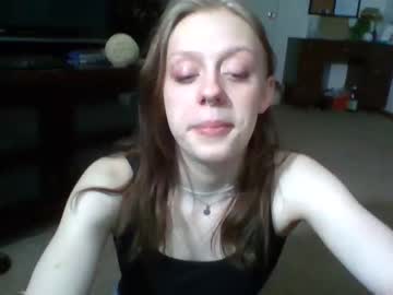 webcam girl plant_baby live cam image #4407695