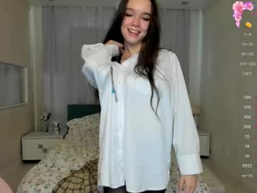 webcam girl lizathebutter live cam image #7046965
