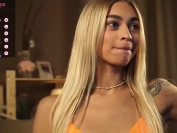 webcam girl arielreal live cam image #5203247