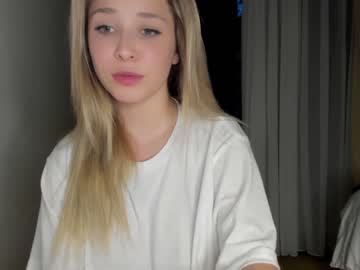 webcam girl sun_shine_baby live cam image #1783270