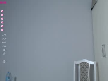 webcam girl aio_lovee live cam image #4983384
