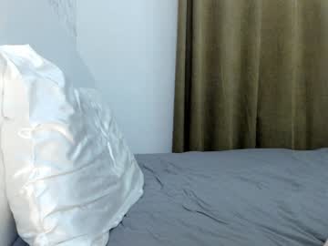 webcam girl lee_yoona live cam image #267012