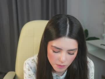 webcam girl lucky_forme live cam image #7089295