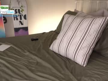 webcam girl dontgivethisout live cam image #6773325