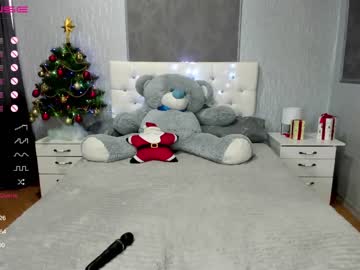 webcam girl emmika_ live cam image #968020