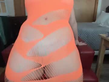 webcam girl carliescott_meow live cam image #4320215