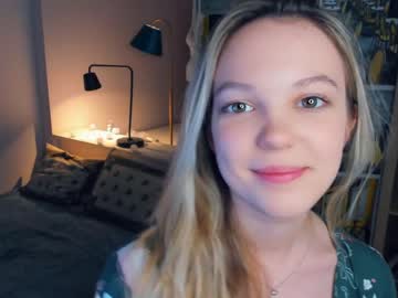 webcam girl shine__and_be live cam image #5020563