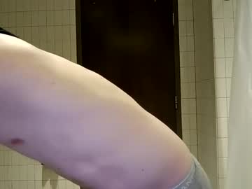 webcam man roomfullofcum live cam image #7099805