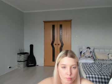 webcam girl belle_ellie live cam image #4804598
