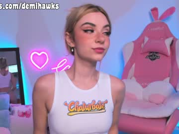 webcam girl demihawks live cam image #1971633