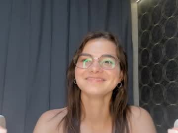 webcam girl laurawhitea live cam image #5386283