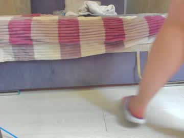 webcam girl squirt_blondy live cam image #3089459