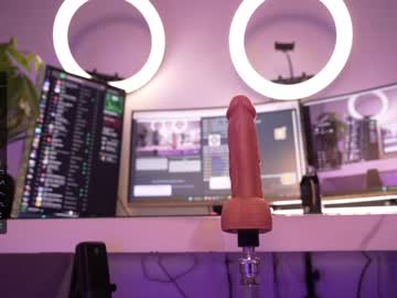 webcam girl lau__1 live cam image #6172206