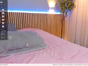 webcam girl little_effy18 live cam image #6206947