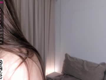 webcam girl peek_in_my_window live cam image #6314299