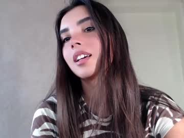 webcam girl nika_la live cam image #2433110