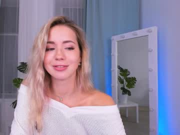 webcam girl emmi_rosee live cam image #502809